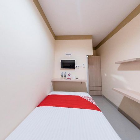 Oyo 478 Balcon Biru Hotel Jakarta Ngoại thất bức ảnh