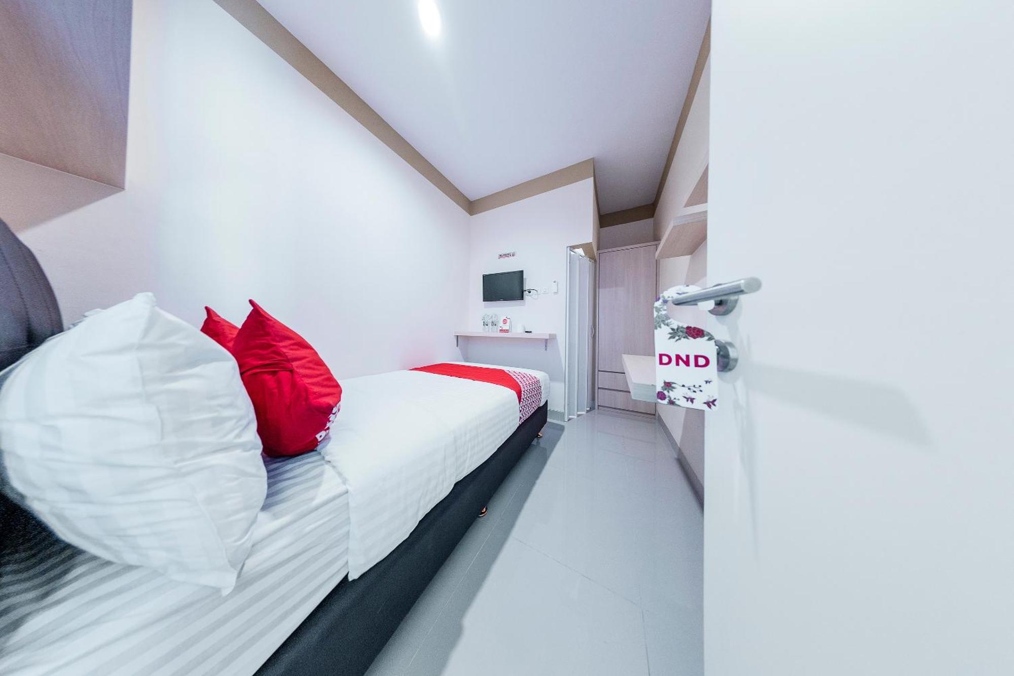 Oyo 478 Balcon Biru Hotel Jakarta Ngoại thất bức ảnh