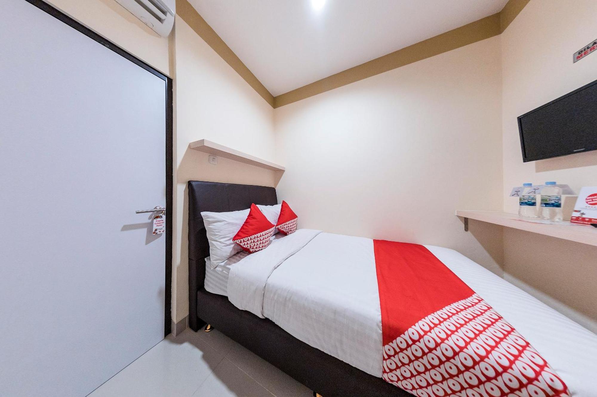 Oyo 478 Balcon Biru Hotel Jakarta Ngoại thất bức ảnh