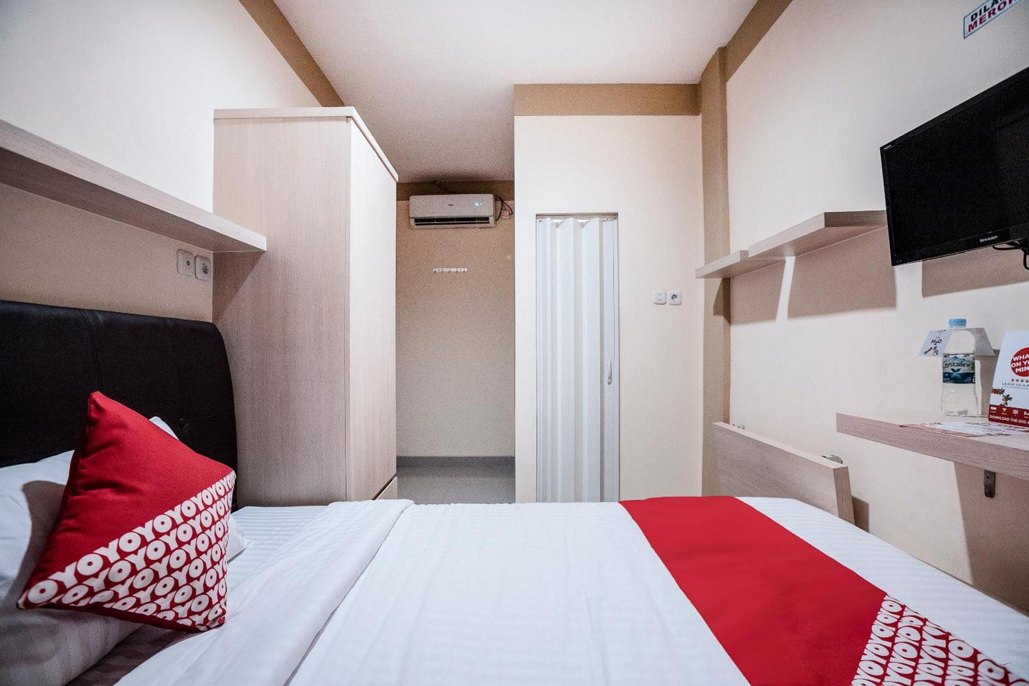 Oyo 478 Balcon Biru Hotel Jakarta Ngoại thất bức ảnh